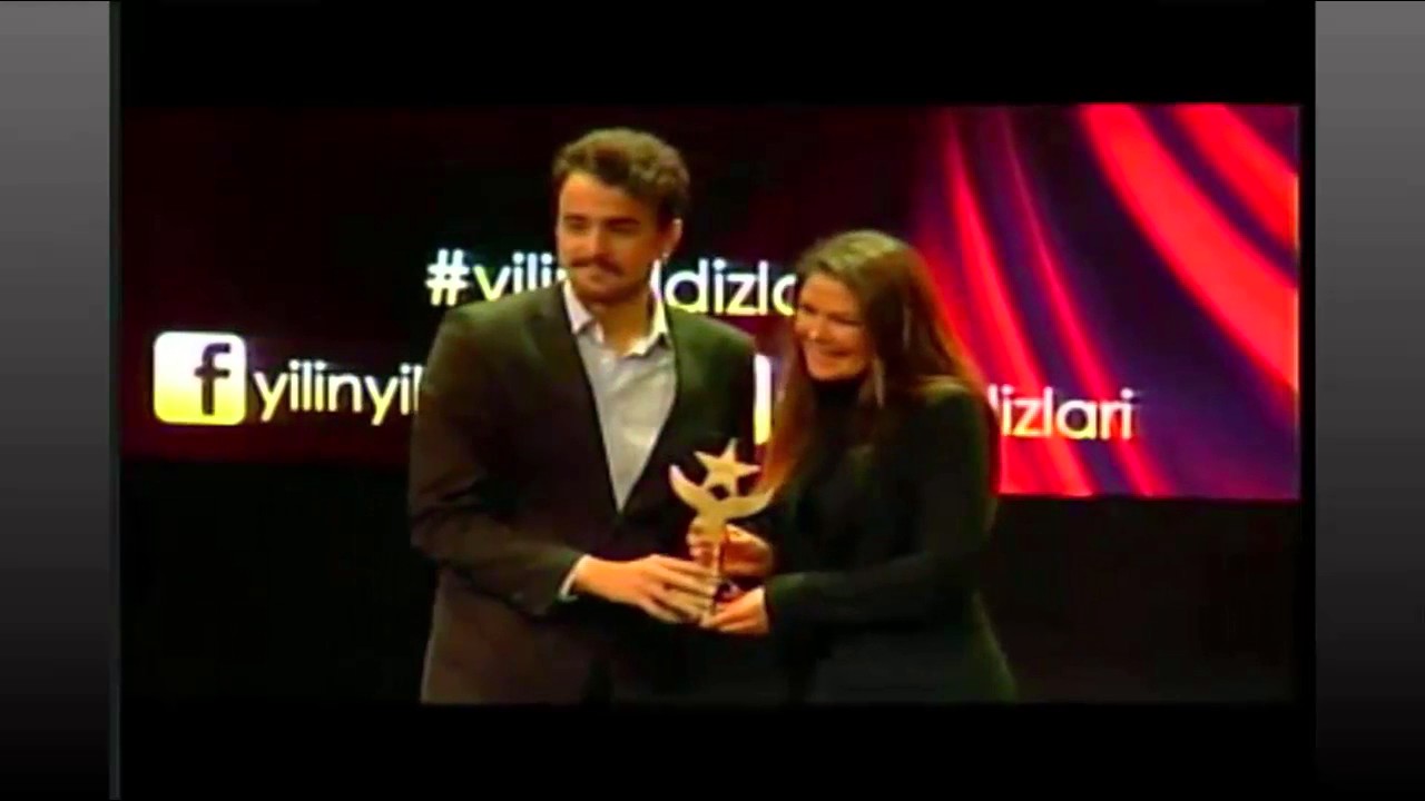 Elçin Sangu-Barış Arduç | Yıldız Teknik Üniversitesi #yılınyıldızları Ödül Töreni