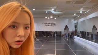 Vivi approaching the camera with a confused face screenshot 4