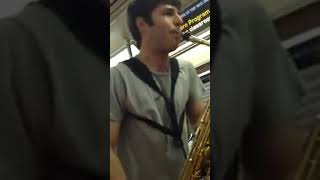 Metroda Saksafon Savaşı