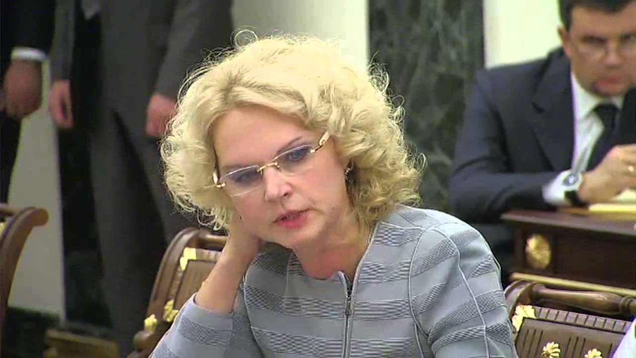 бардак с расселением аварийного жилья в зоне БАМа. Путин и Голикова 10.09.2014