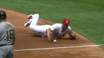 PIT@STL: Adams makes a superb play at first base