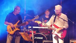  A PLUS   Walking By Myself / fin de concert à SIMANDRES le 4/11/2017