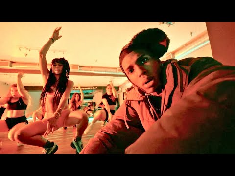 NLE Choppa - Ain't Gonna Answer (feat. Lil Wayne) [Dance Video]