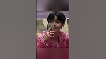 How fast his face expression changes ☠️🗿😈🔥🔥#kimtaehyung #v #btsarmy