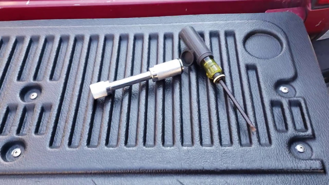 Harbor freight pin lock, open with screwdriver? YouTube