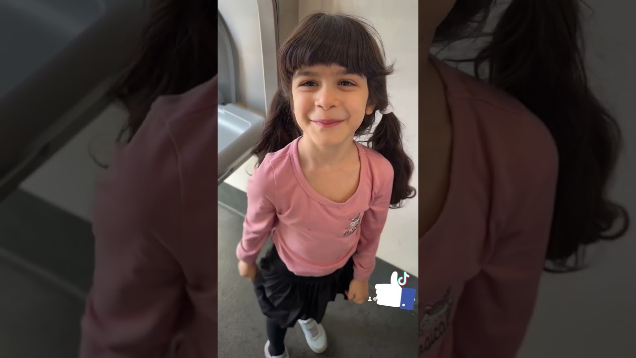 Look how Sima is playing safely in the park أنظر كيف تلعب سيما بأمان في المنتزه