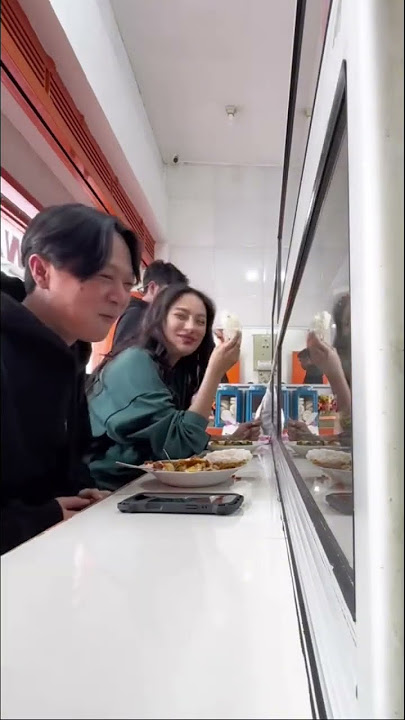 Erika Bravy nge date di warteg #erika #bravy #braver #vconk #aaaclan #yb #aloy #fujian
