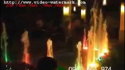 phun nước quán cà phê