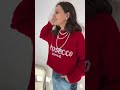 У вас все ещё нет красного свитера? Тогда я иду к Вам 😁 #outfitideas #outfit #fashionstyle