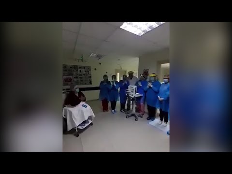 პირველი საუნივერსიტეტო კლინიკის პერსონალმა კორონავირუსისგან გამოჯანმრთელებული ორსული ტაშით გააცილა