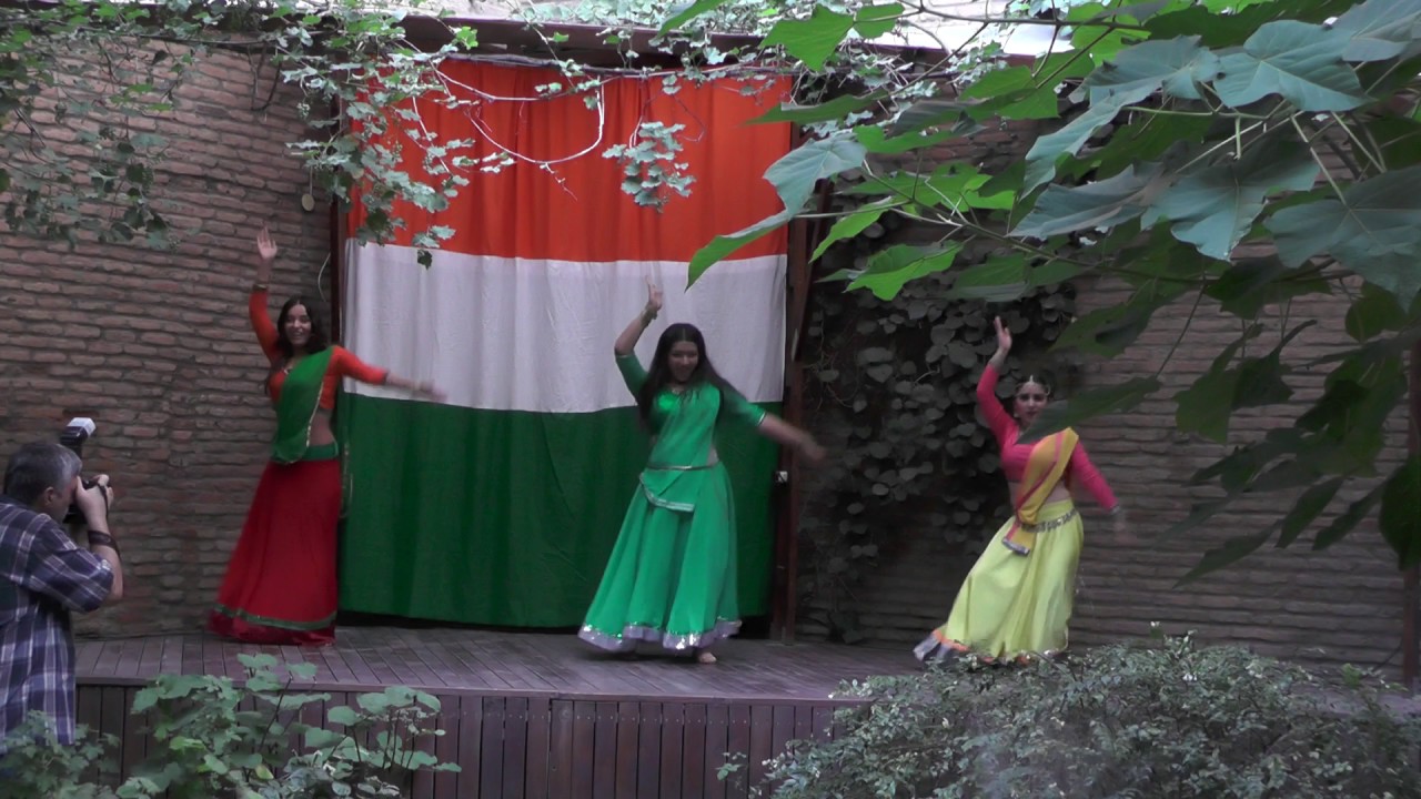 Ek Baar To India   Dance group Lakshmi