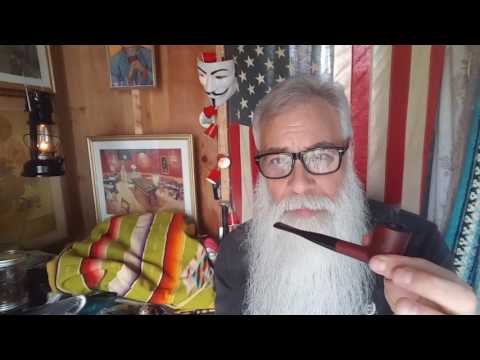 Video: How to Smoke a Tobacco Pipe (with Pictures)