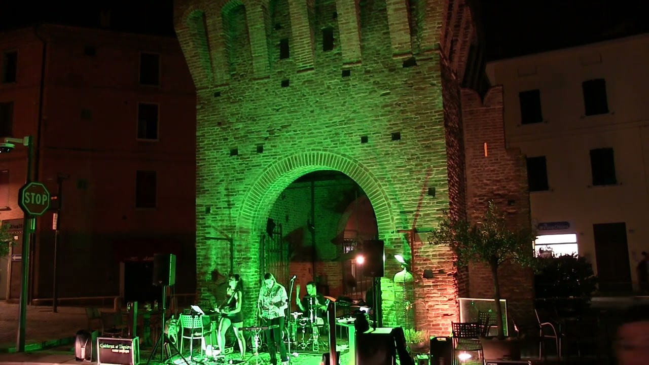 Leni - Cabaret of Desire | ₱LACEBO tribute band