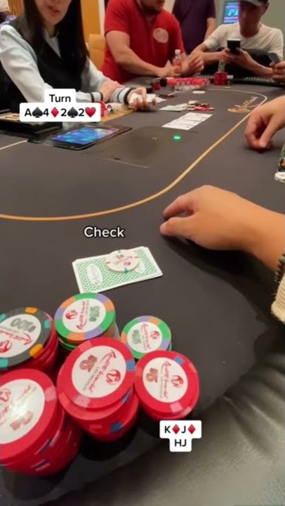 Dangerous Bluff ⚠️Full video on TikTok/IG @pokerllama #poker #pokerstars #texasholdem #bluffing