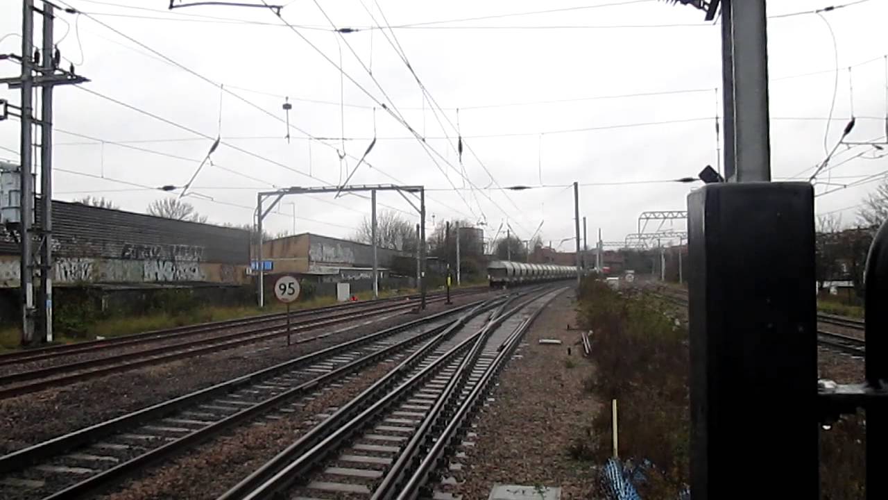 (HD) Newly Overhauled Supertug 60044 Works 6F93 St Pancras - Ketton Yard cement PCAs on MML 16/12/13
