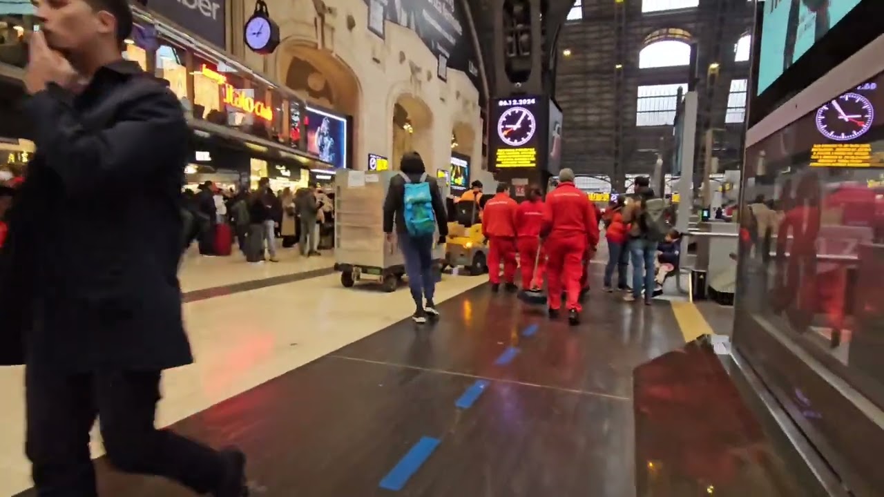 MILANO CENTRALE STATION WALKING TOUR