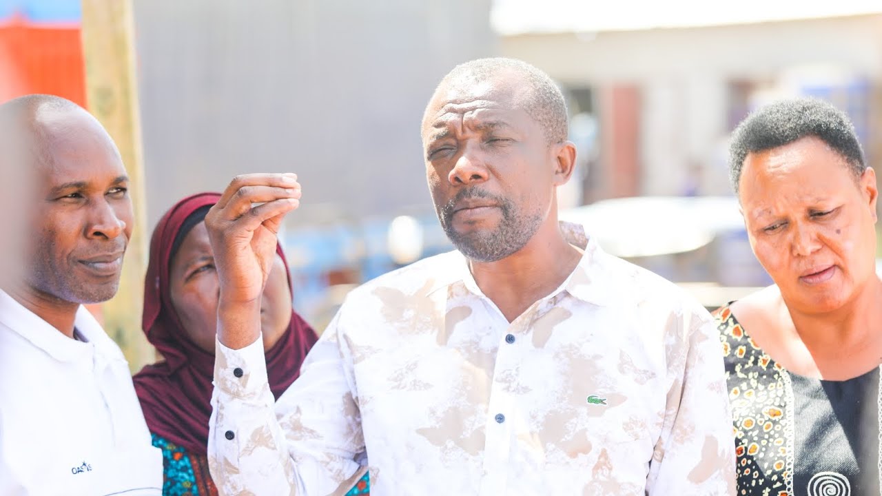 MWENYEKITI WA HALMASHAURI AHIMIZA WAZAZI KUPELEKA WANAFUNZI SHULENI  WANAOTAKIWA KUANZA MASOMO