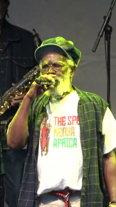 BURNING SPEAR Chant Down Babylon