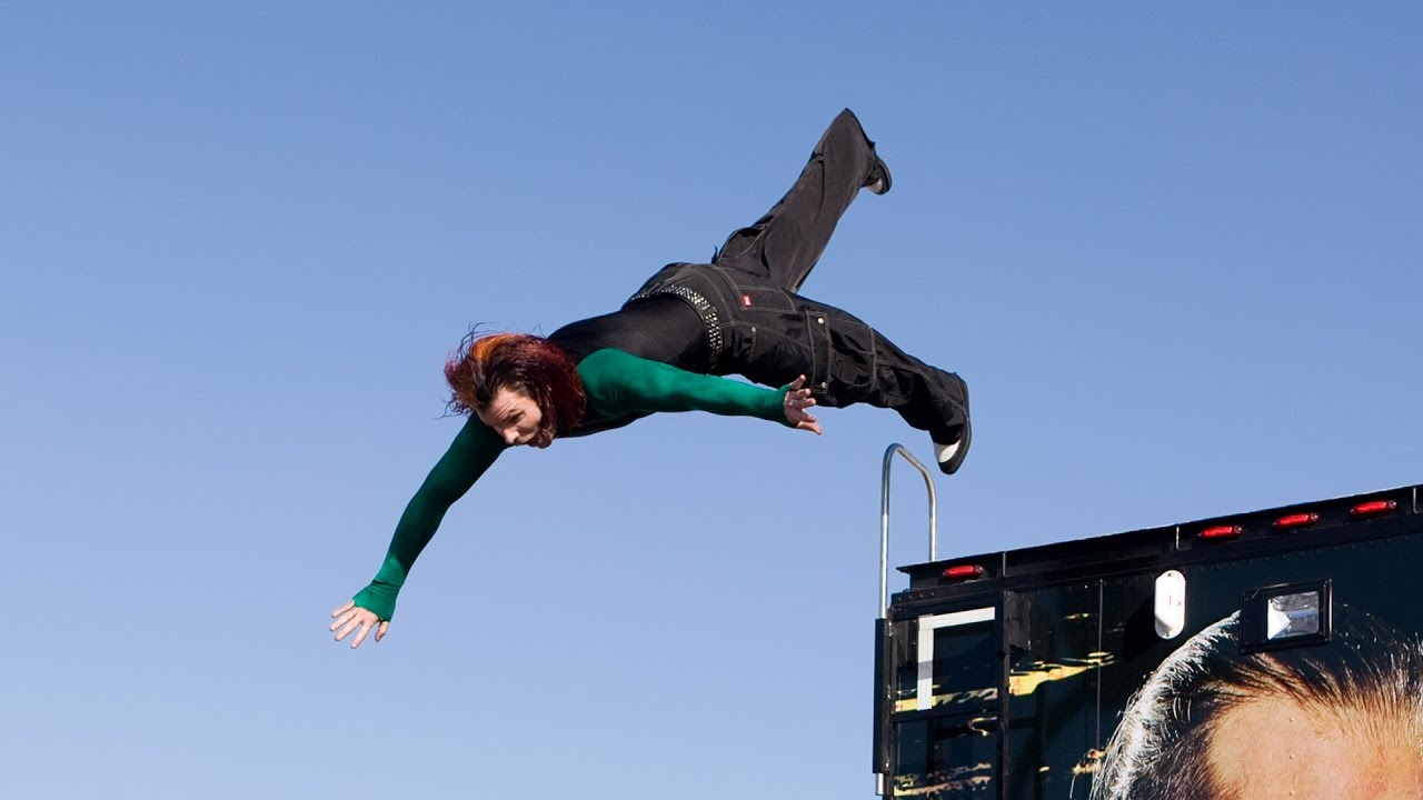 Jeff Hardy jumps off the top of a WWE production truck: One Night Stand 2008