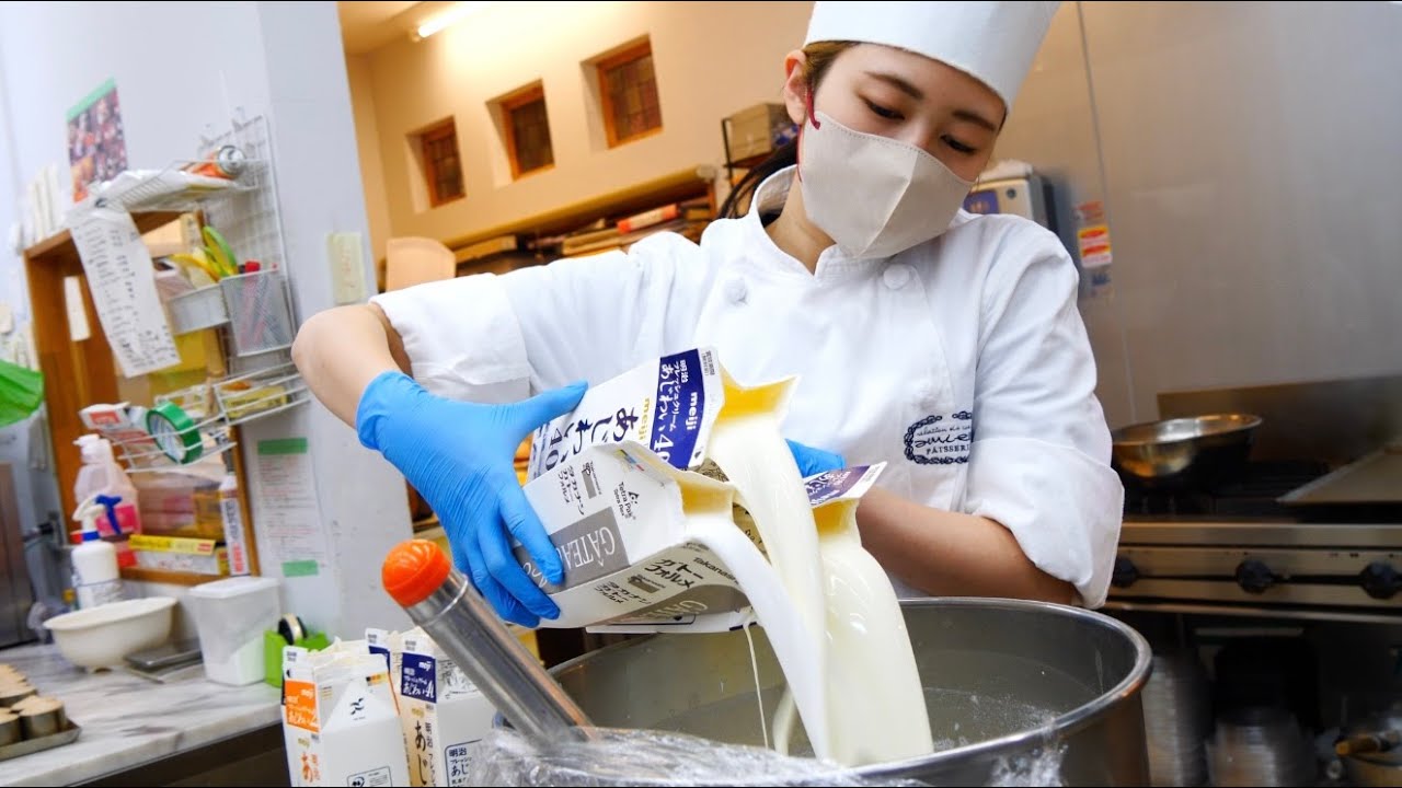 Изготовление сладостей от японских кондитерских специализированных магазинов похоже на искусство.