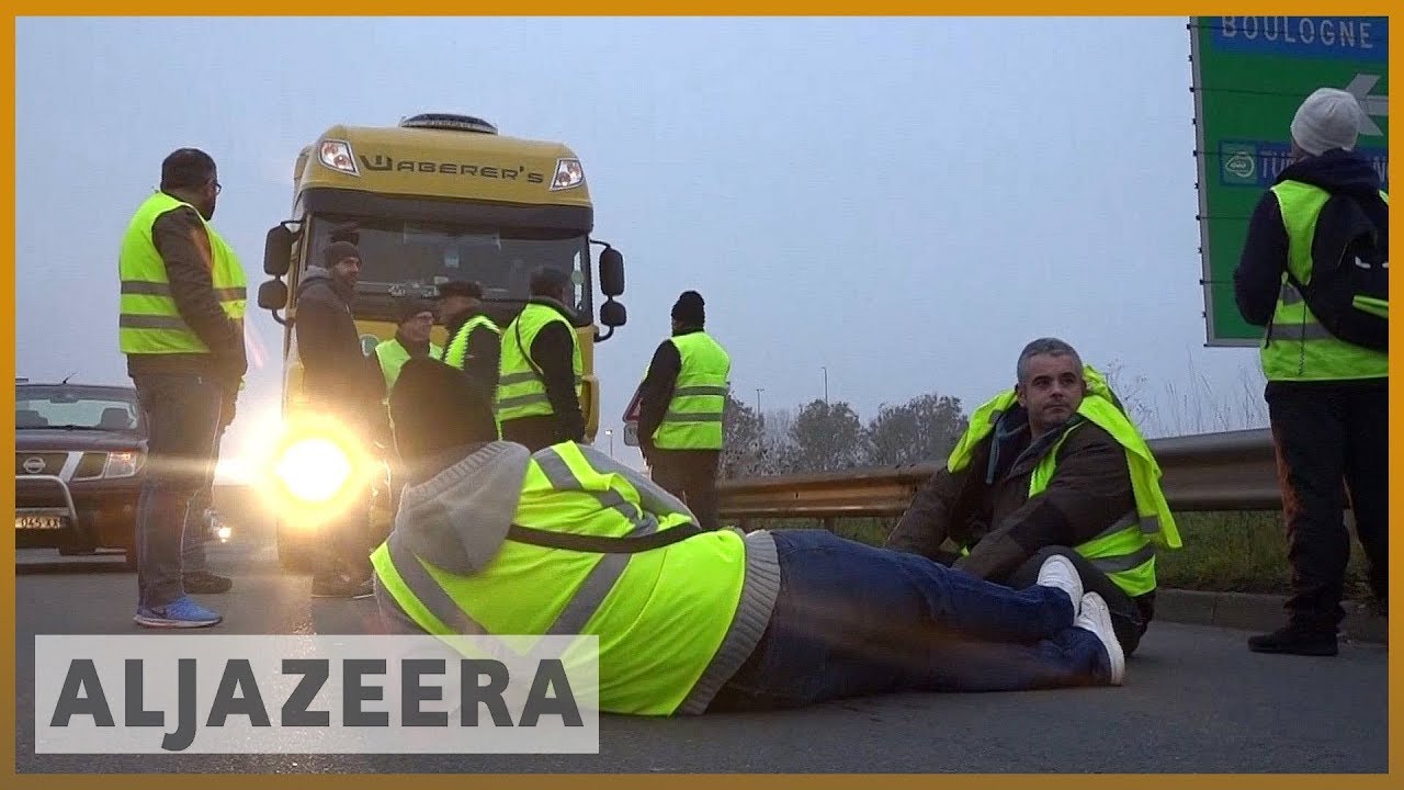 🇫🇷 قتيل واحد وأكثر من 200 جريح في احتجاجات فرنسية على أسعار الوقود | الجزيرة الإنجليزية