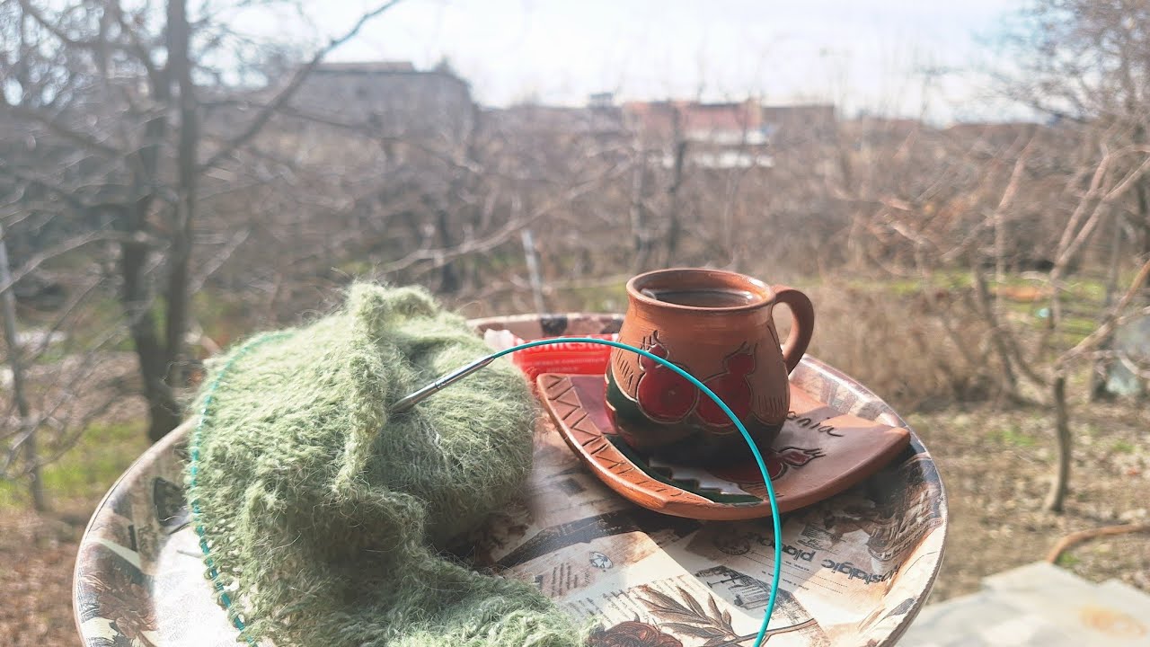 Весна не весна. Нашла хороший крем. Вязание и чтение.