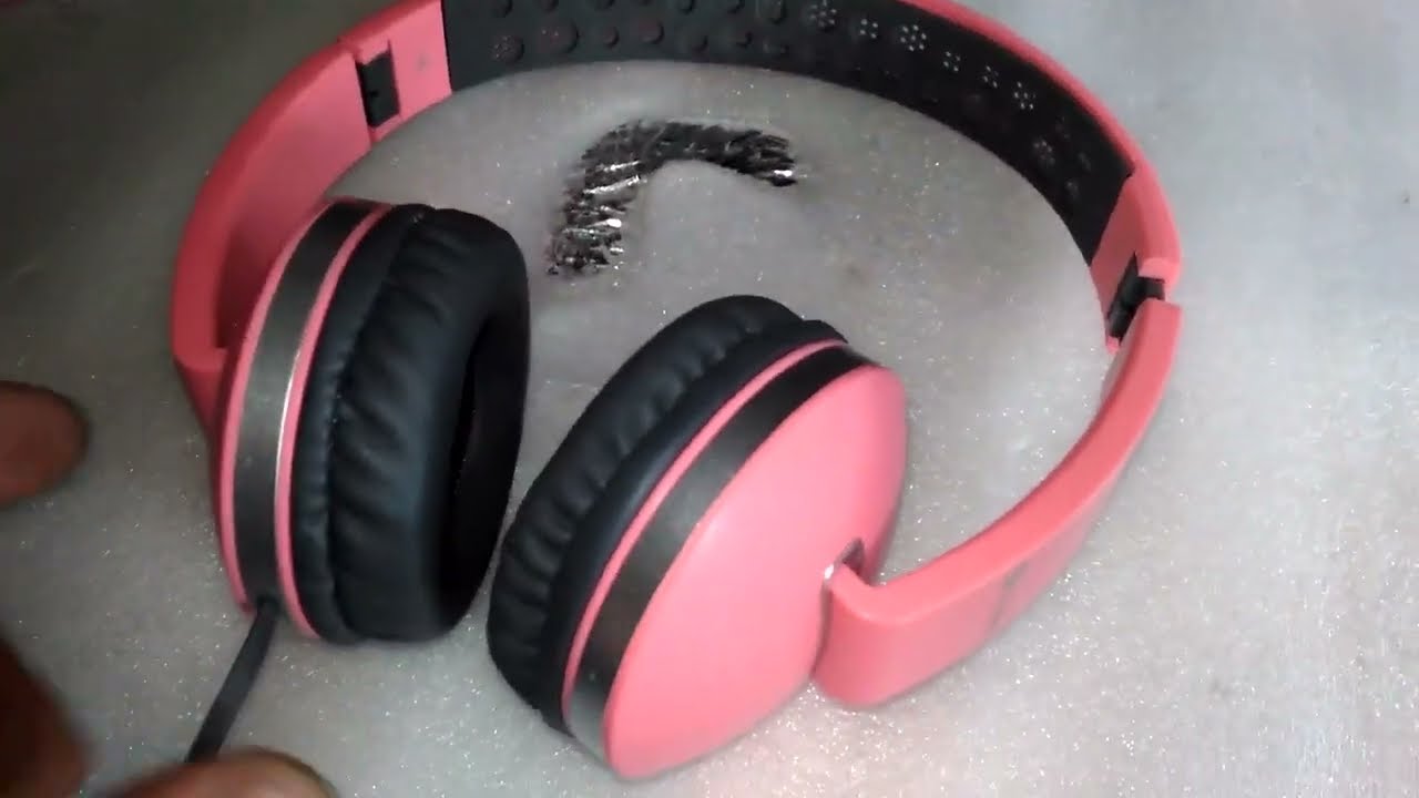 Как отремонтировать наушники с помощью батарейки 1,5 вольта - YouTube