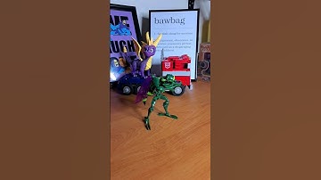 REDO: Animated Waspinator in under 60 Seconds #shorts #video #transformers #toy #review #comedy