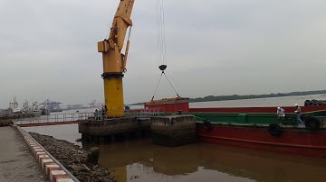 THEO CHÂN XUẤT NHẬP KHẨU - #Cậncảnhxuốngconthàngtừxàlan - #XếpDỡContainerPickupcontainer