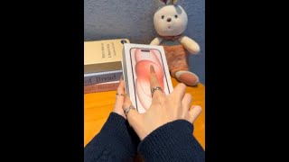 I love this colorful 3D flower phone case! #creativephonecase