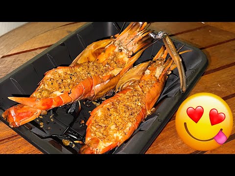GIANT bbq Thai River Prawns