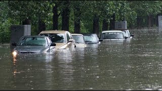 Одесса после дождя, тонут машины