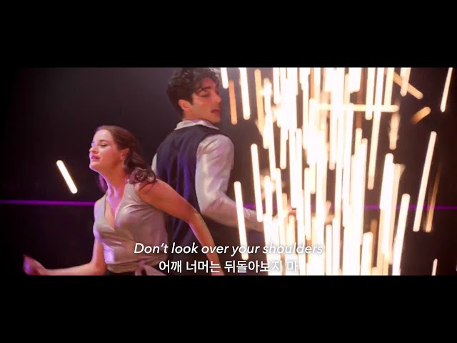 [The Kissing Booth 2] Dance Scene, Lost in the Wild (lyrics) WALK THE MOON class=