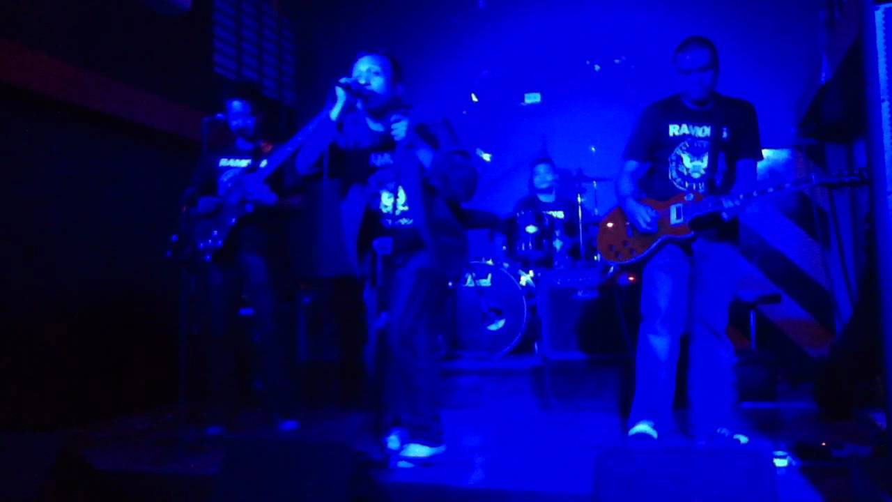 Adobo Uppercut - Cooking 2U live at Checkpoint Bar, Sucat (10.02.12)