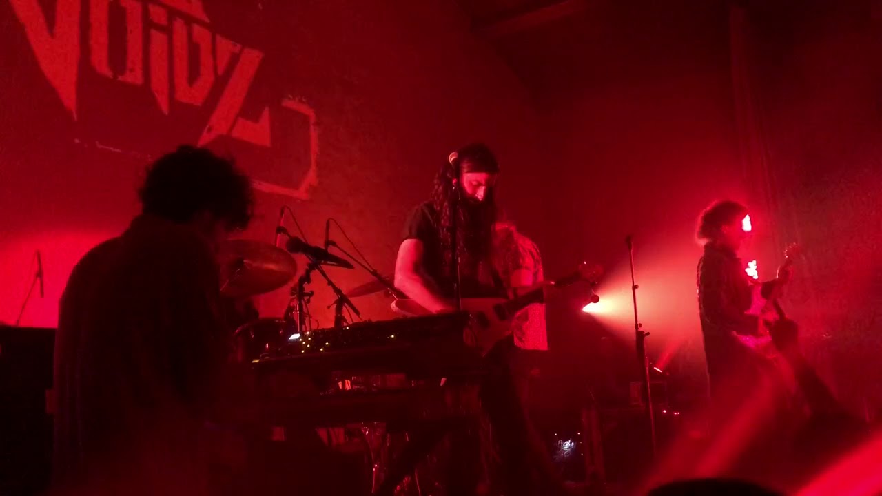 The Voidz “Leave it in my Dreams” Live at Hollywood Forever Cemetery 3.28.18