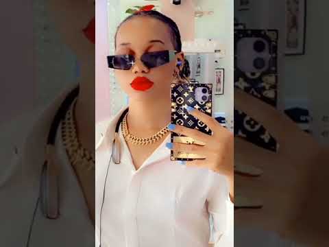 Artist Tianah Ug MWOLI