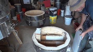 SIMON LEACH POTTERY TV - Reconstructing my propane kiln (3)