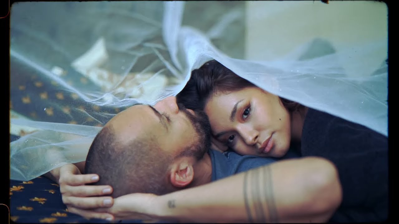 07.Agua y aceite // A.C.O (Mirando al cielo 💿)