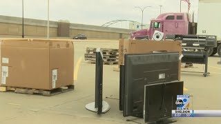 Siouxlanders Recycle Old Electronics
