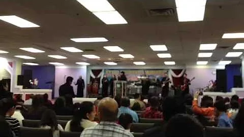 Coros d juego cantado por Denis corrales
