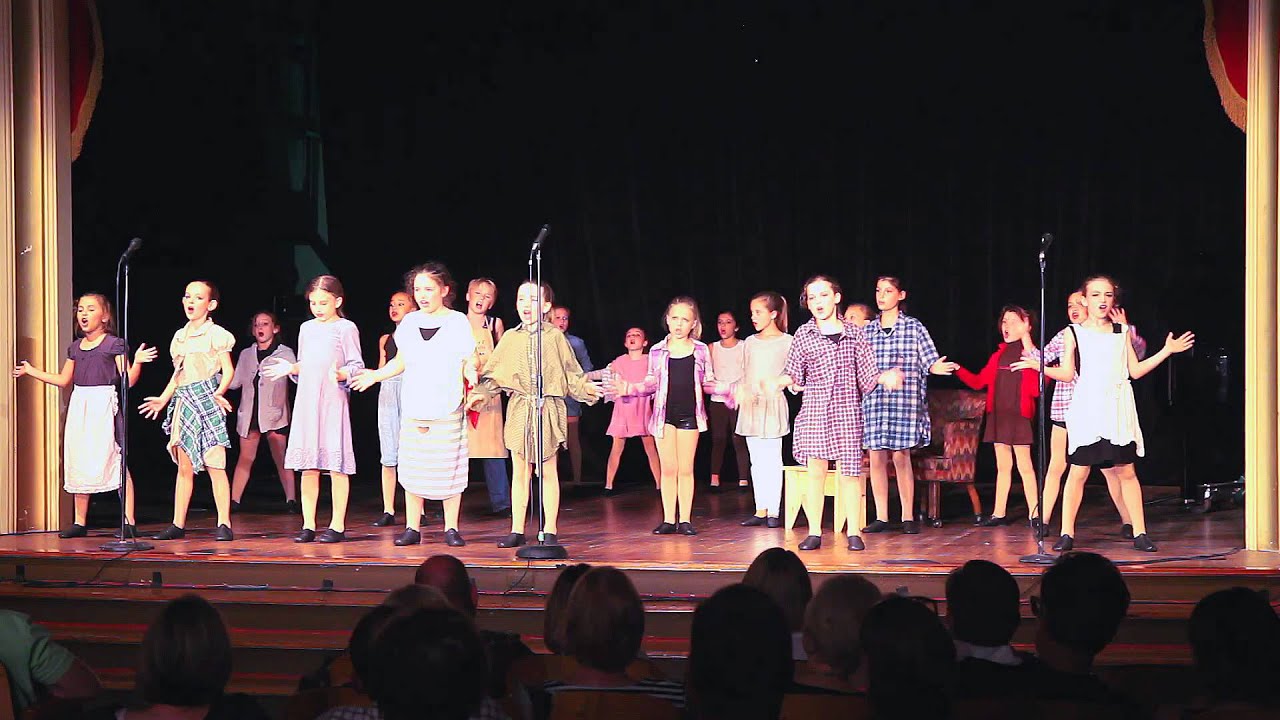 Hard Knock Life - Annie