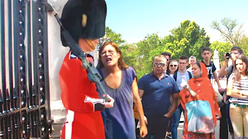 Karen Tried To Mess With A Royal Guard...