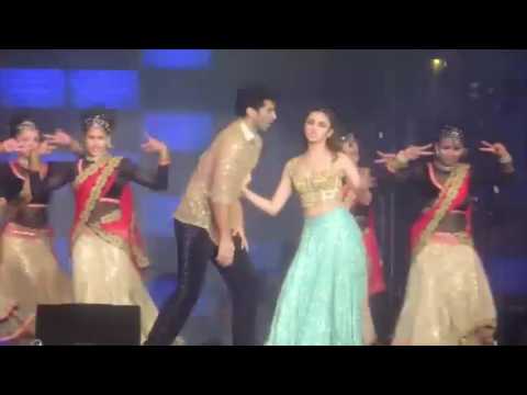 Dilli Wali Girlfriend Aditya Roy Kapur and Alia Bhatt Dream Team Concert HD