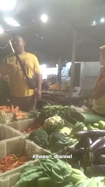 Belanja sayur di pasar. #market #pasar #kios