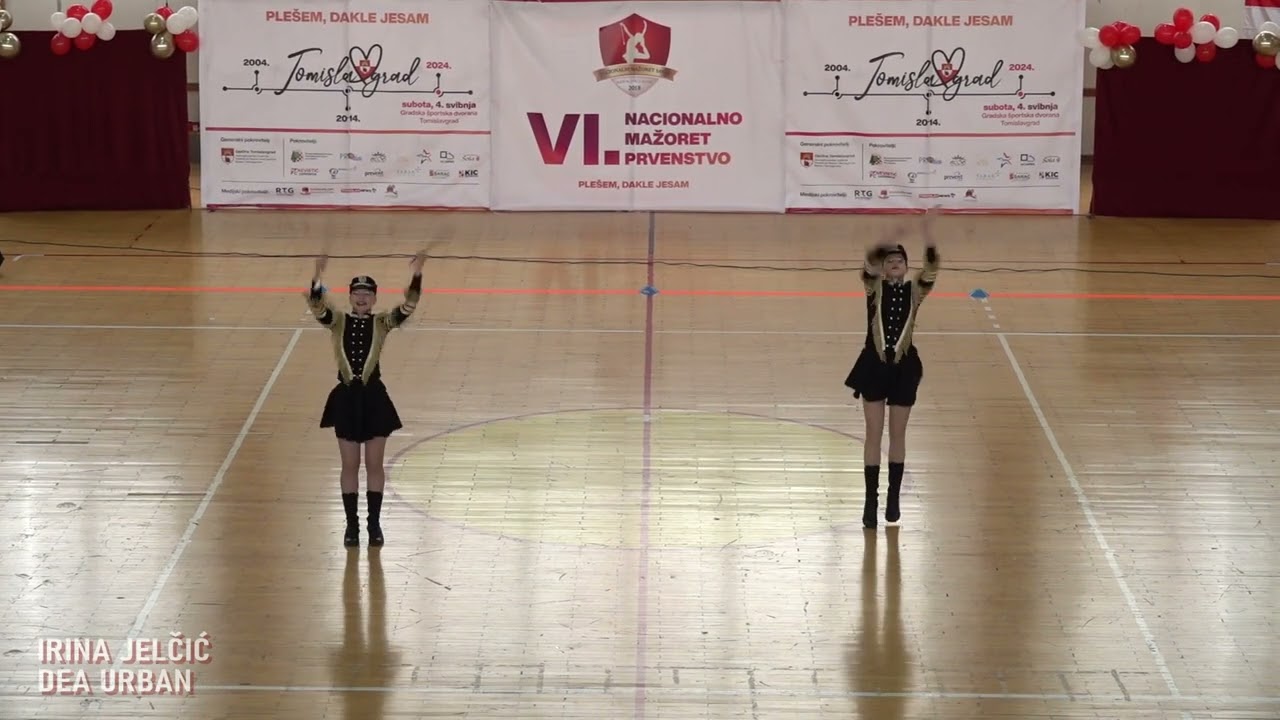 Dea Urban i Irina Jelčić duo senior štap 2024. Čapljinske mažoretkinje