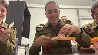 Time for a new snack 🍑 Israel Daily Vlog 🎖️ #30