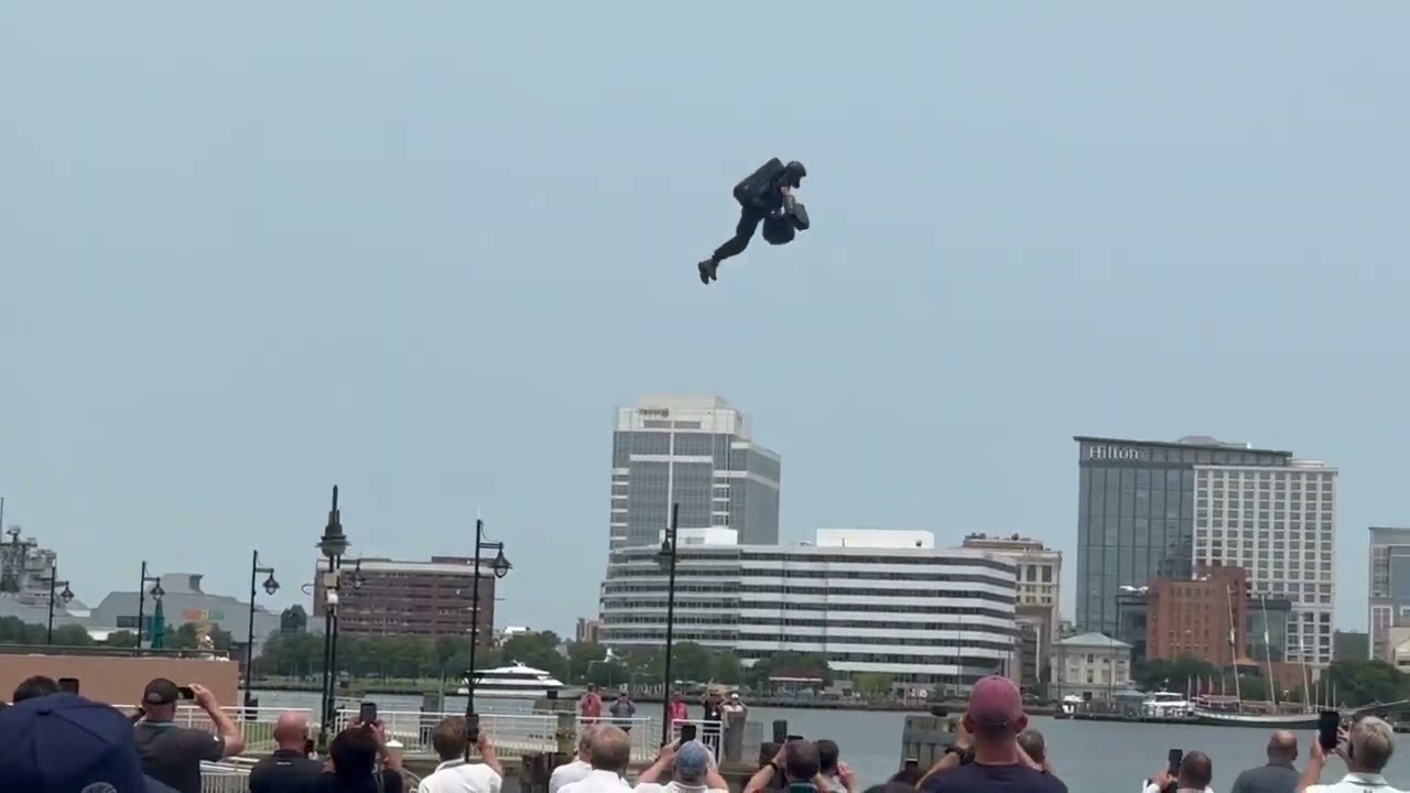 The RAW sound and emotion of Jet Aviation | Gravity Jet suit display over-water. #jetsuit