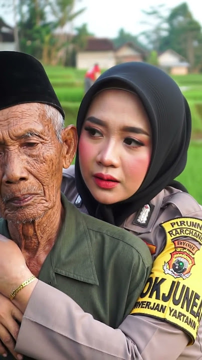 Viral sangat romantis polisi wanita dengan suami #shorts #viral #trending