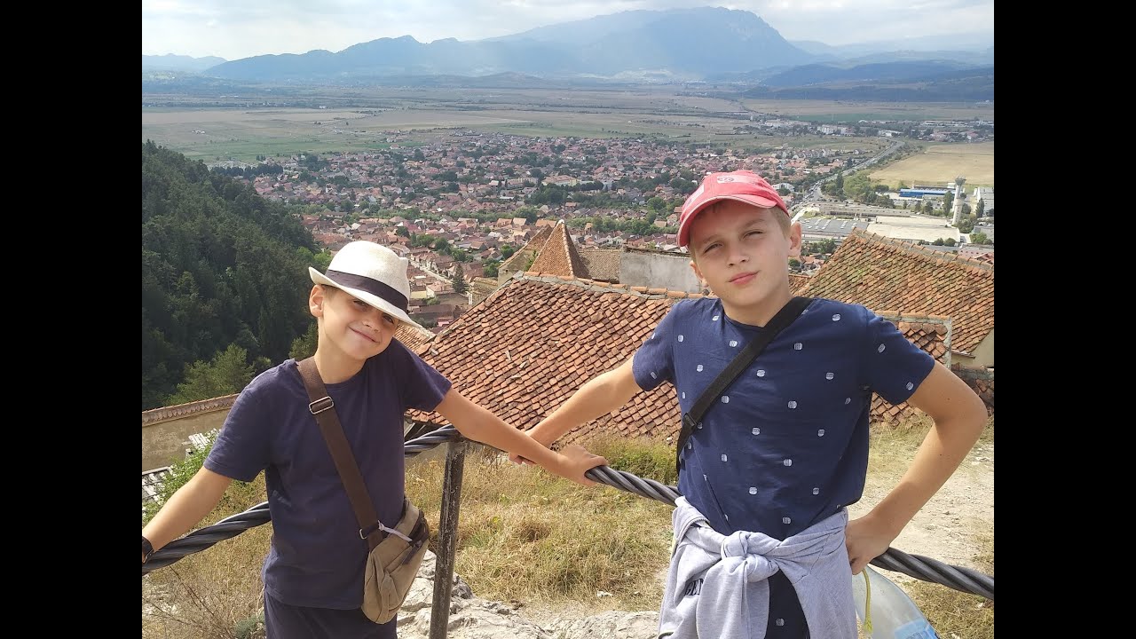 Путешествие из Болгарии в Румынию на машине 4 серия  "Город Рышнов, рум. Râşnov и Динопарк"