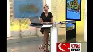 Özge Uzun Dolgun Bacaklar   Cnntürk